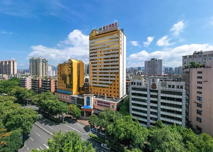 Vienna Hotel Qingyuan City Square Lianjiang Road Hotel