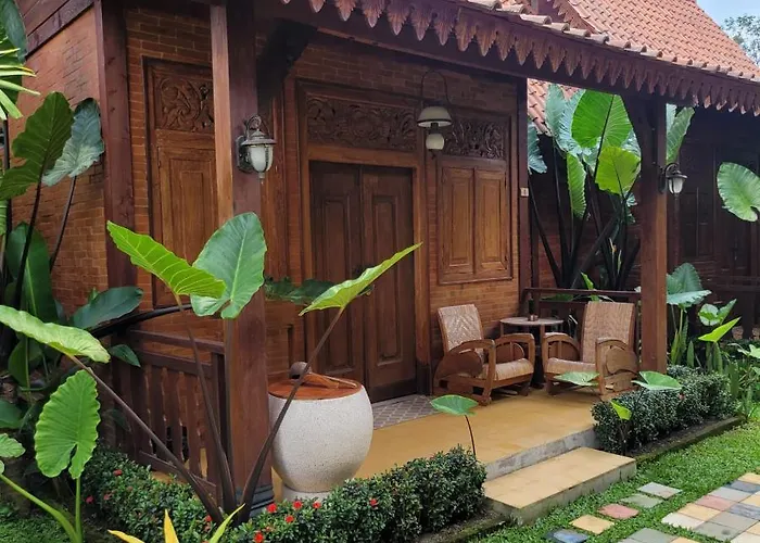 La Tavisa Hotel Borobudur