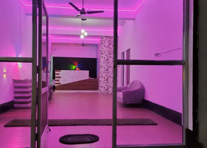 Hotel The Aparna Residency