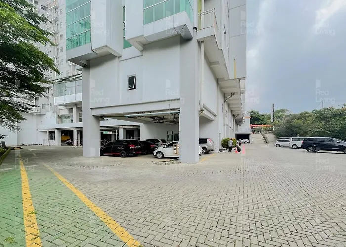 Redliving Apartemen Easton Park Jatinangor - Rajes Room
