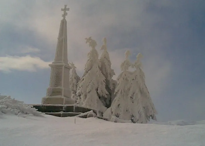 Хотел-Ресторант Шипка,Връх Шипка