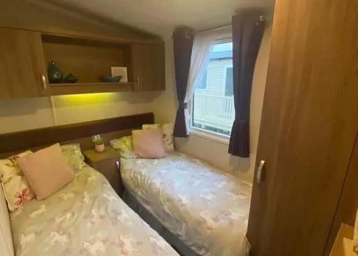 Tenby - Kiln Park Caravan Hire