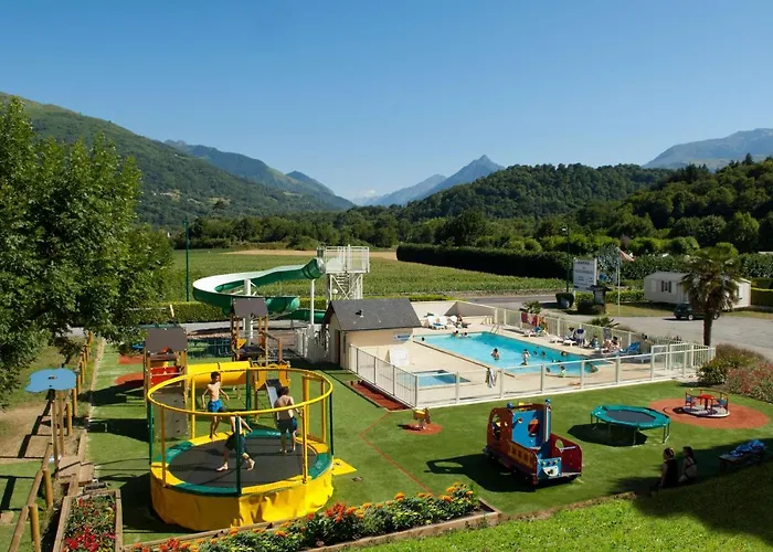 Camping Familial - Parc Aquatique - Grande Aire De Jeux A La Montagne