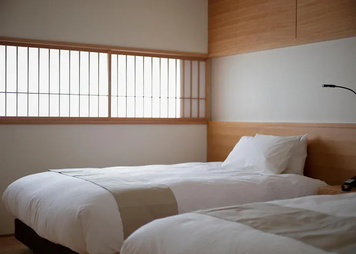 Kaminarimon Ryokan
