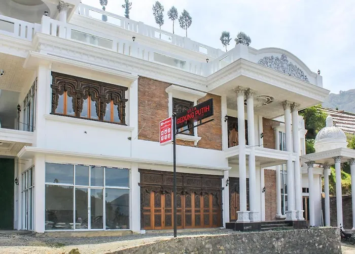 Reddoorz Syariah Near Kawasan Wisata Gunung Prau Dieng