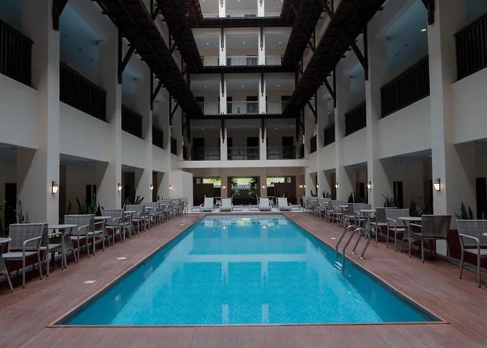 Adelina Hotel And Suites