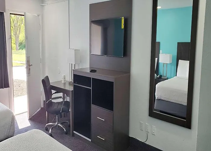 Travelodge Livonia/Canton/Novi