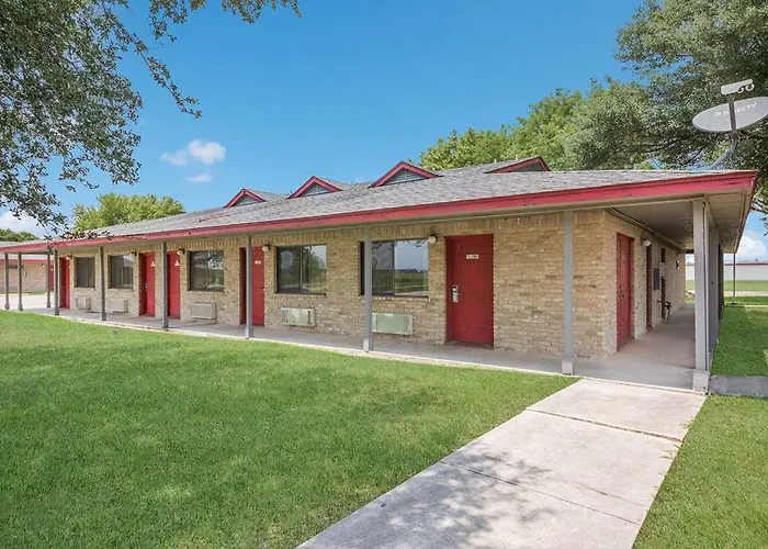 Americas Best Value Inn Lockhart