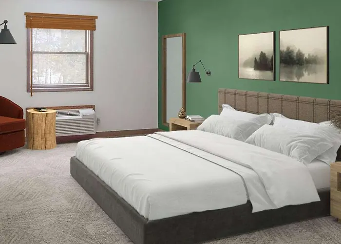 Lodge At Schroon Lake
