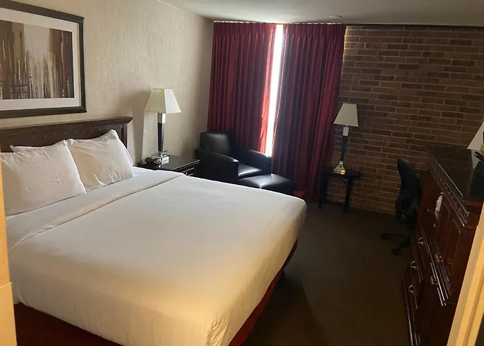 Hotel Lotus Kansas City Merriam