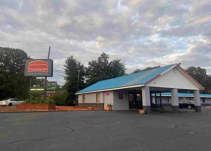 Fairbridge Inn & Suites