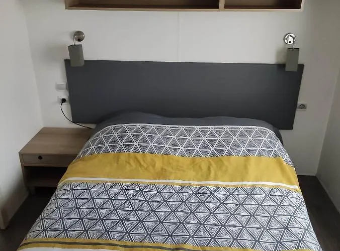 Mobil-Home 6/8 Personnes Au Domaine De Kerlann, Pont-Aven
