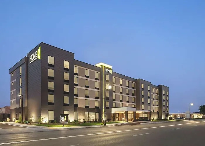 Home2 Suites By Hilton Milwaukee West