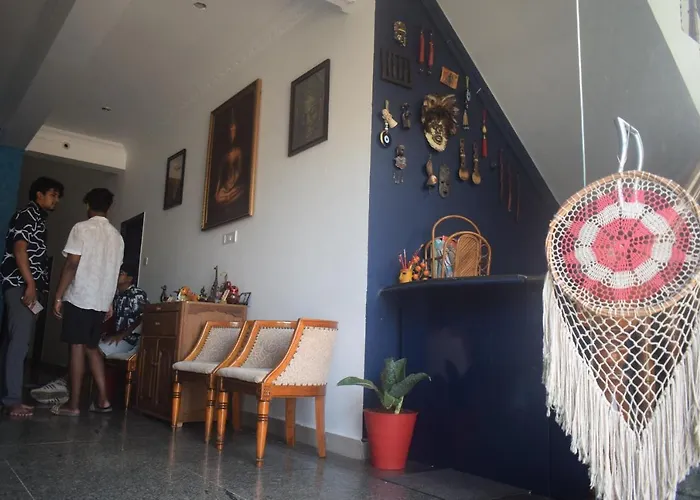 Travstel & Casa De Neel