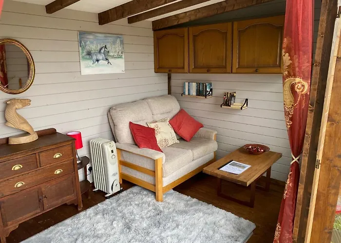 Cherry Tree Glamping Lodge