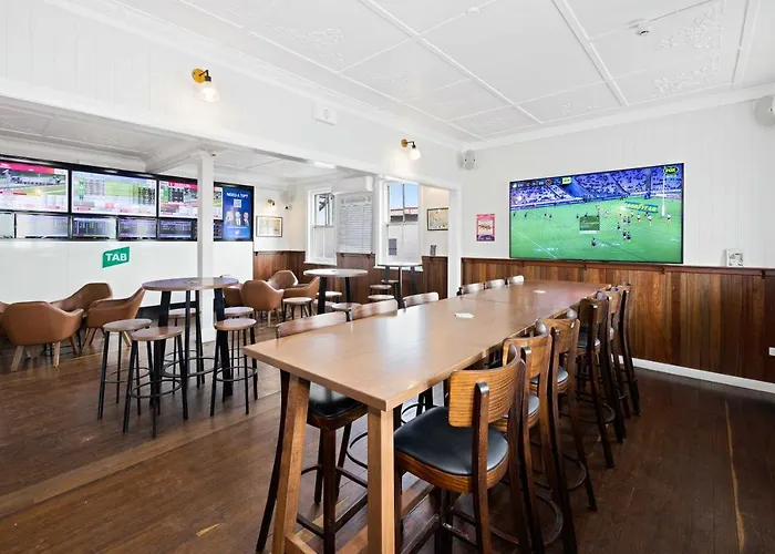 Royal Hotel Kew