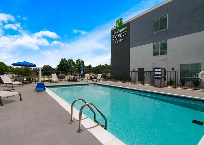 Holiday Inn Express & Suites - Springdale - Fayetteville Area
