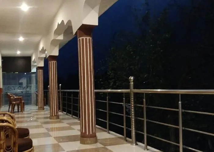 Radha Mohan Palace