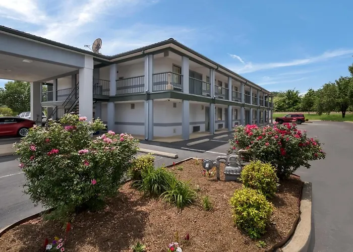 The Jewel Motel