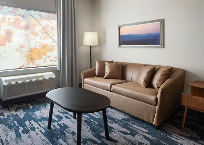 Fairfield By Marriott Inn & Suites Whitsett Greensboro East