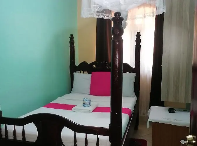 Milimani Greens Inn