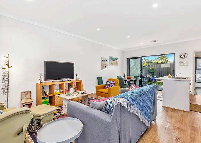 'Christies Chic' A Family Getaway By The Beach