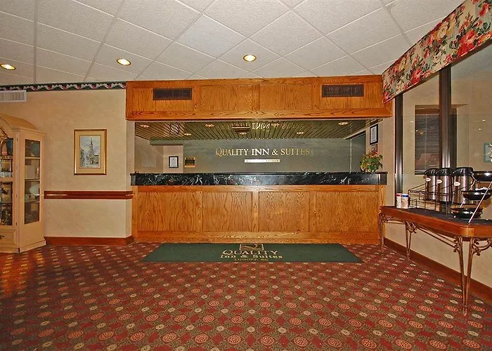Camden West Inn
