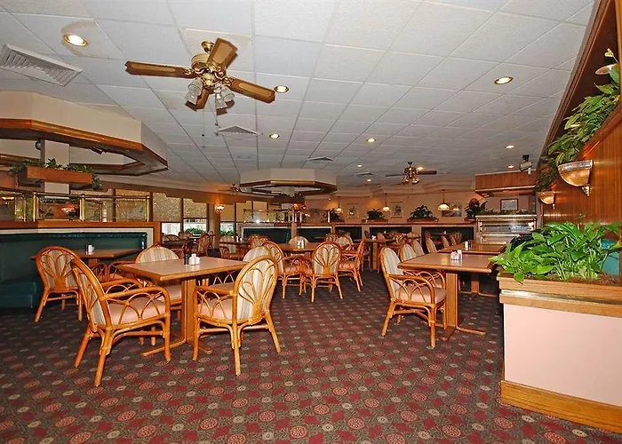 Camden West Inn
