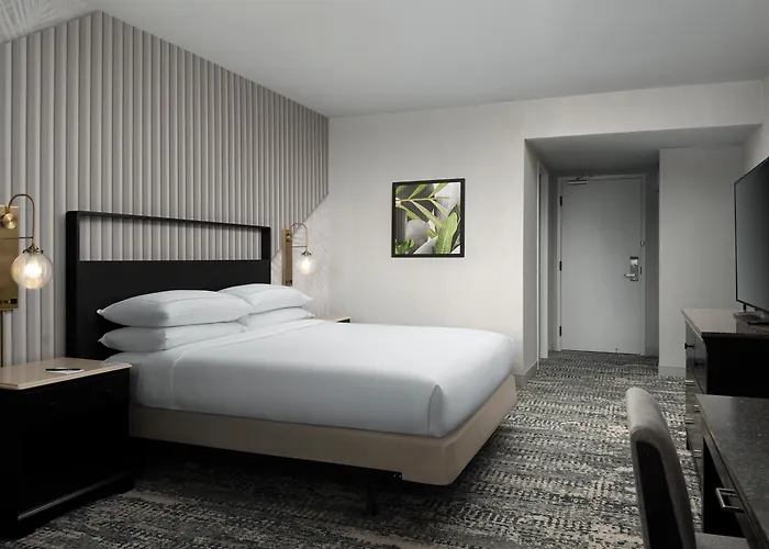 Hotel Fera Anaheim, A Doubletree By Hilton Hotel