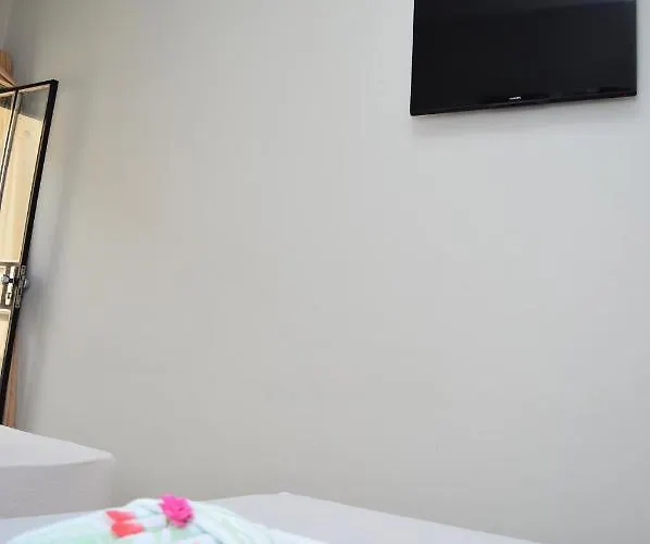 Hotel Victor