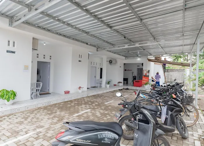 Reddoorz Syariah Near Alun Alun Ciledug Cirebon