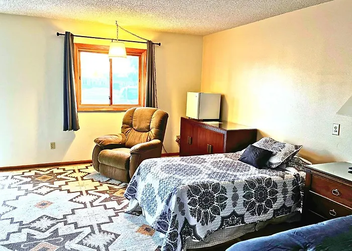 Furnas County Lodging