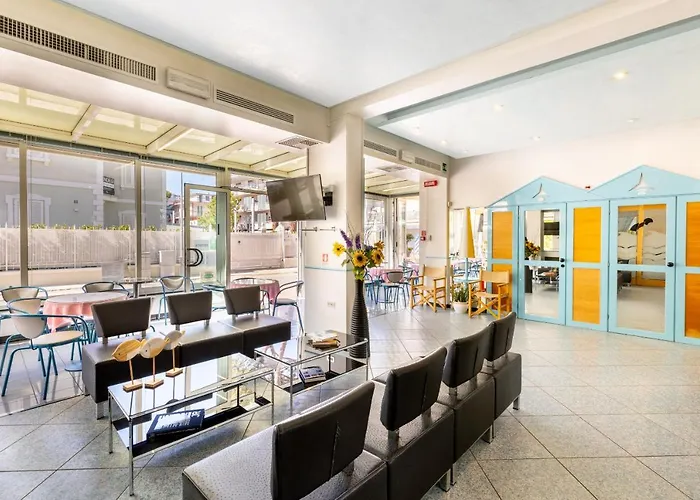Hotel Caprice B&Brunch - In Centro A Riccione