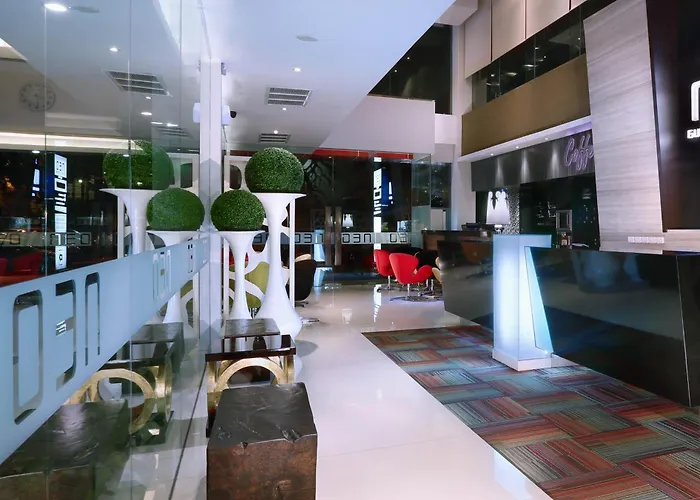 Hotel Neo Gubeng By Aston