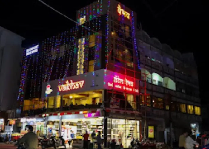 Hotel Vaibhav,Akola