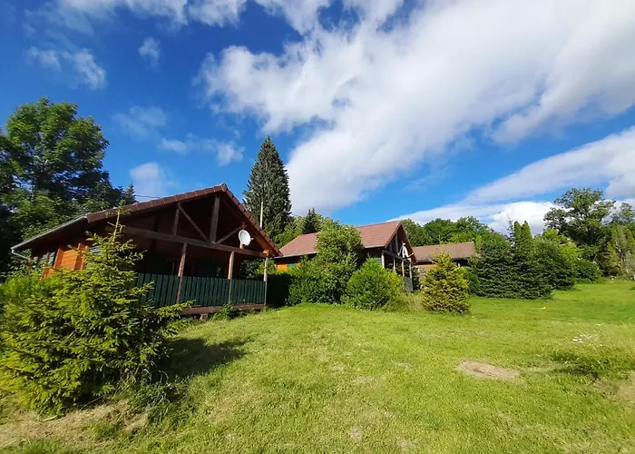 Camping-Chalets La Faviere