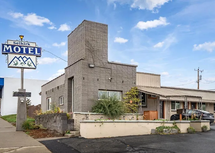 Selkirk Motel
