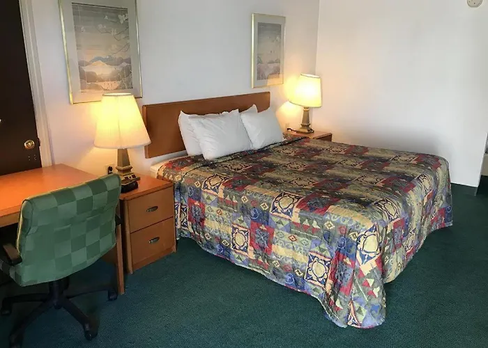 Loyalty Inn Maryville