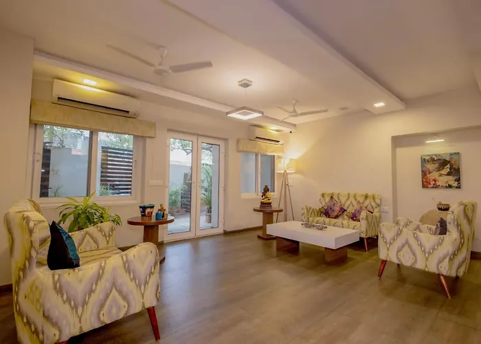 Classic Boutique Hotel & Luxury Service Apartments