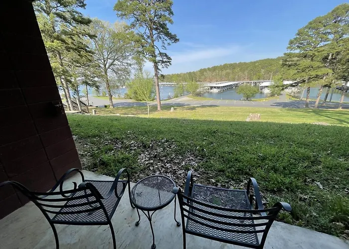 Gr7 - Mountain Harbor Queen Guest Room On Lake Ouachita