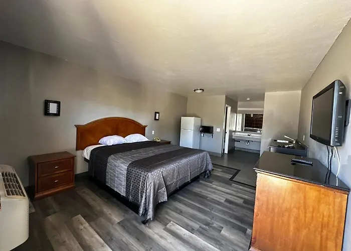 Sunpark Inn & Suites