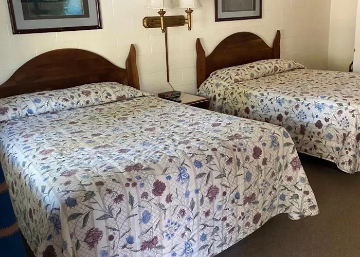 Forest Lodge Motel