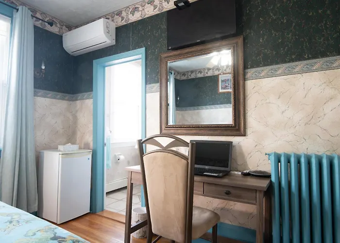 Prince Street Suites