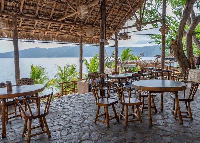 Paradiso Lakeside Resort