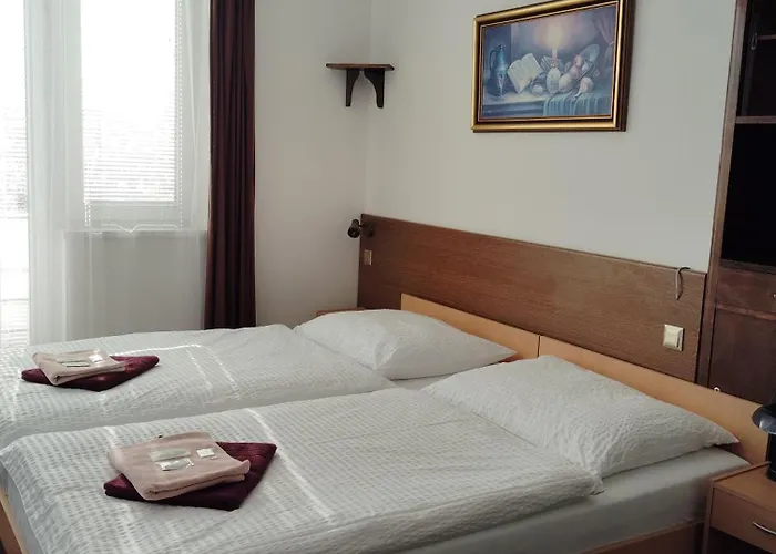 Hotel Lux