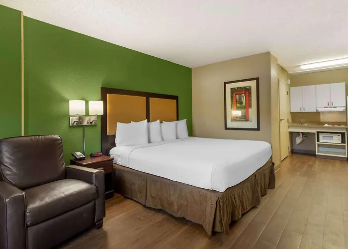 Studio 6 Suites Fresno North Ca