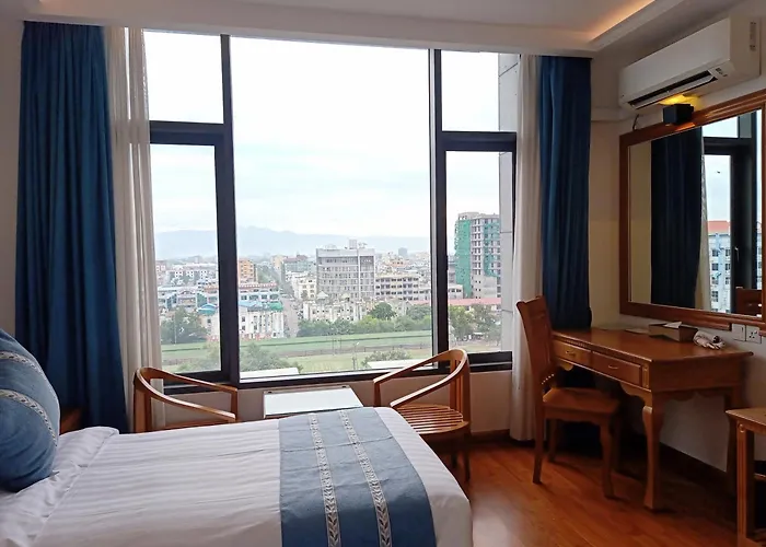 Dragon Phoenix Hotel