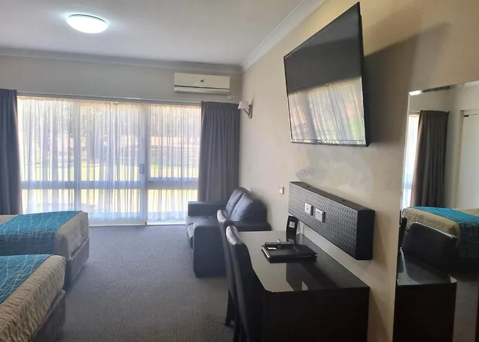 Australian Homestead Motor Lodge