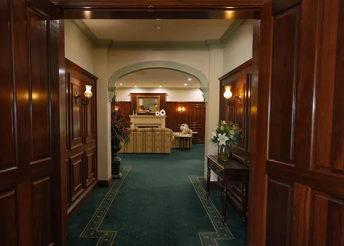 The Lawson Riverside Suites