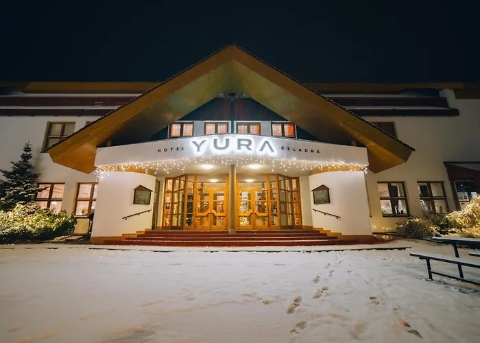 Yura Hotel Celadna Bazen A Sauny Zdarma